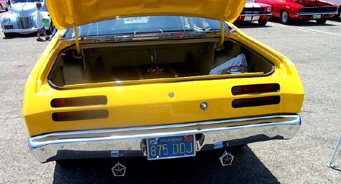 70 Plymouth Valiant Duster Coupe