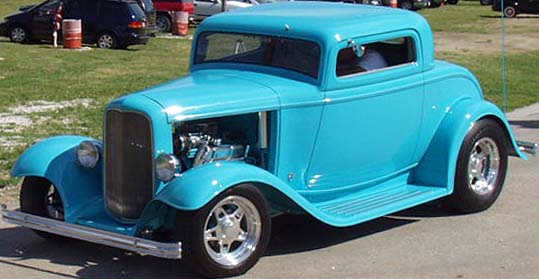 32 Ford Chopped 3W Coupe