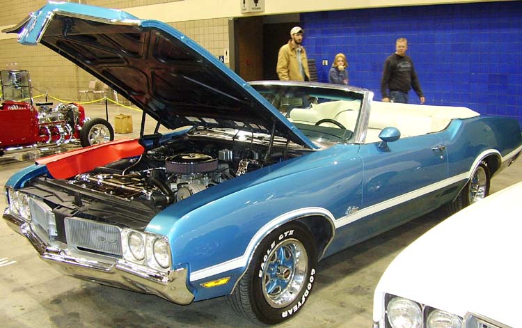 70 Oldsmobile Cutlass Convertible